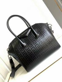Picture of Givenchy Lady Handbags _SKUfw153283988fw